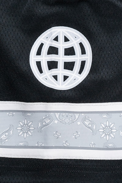 NEW ERA STREET SWING BLACK OVERSIZED SHORT SLEEVE T-SHIRT