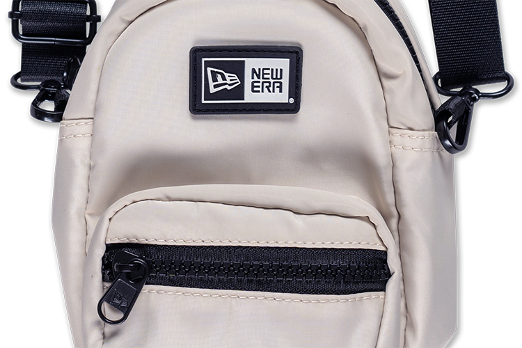 NEW ERA STREET CLASS BEIGE SMALL POUCH