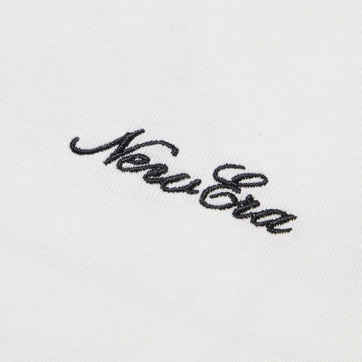 NEW ERA SCRIPT LOGO WHITE WOMEN OVERSIZED LONG SLEEVE T-SHIRT