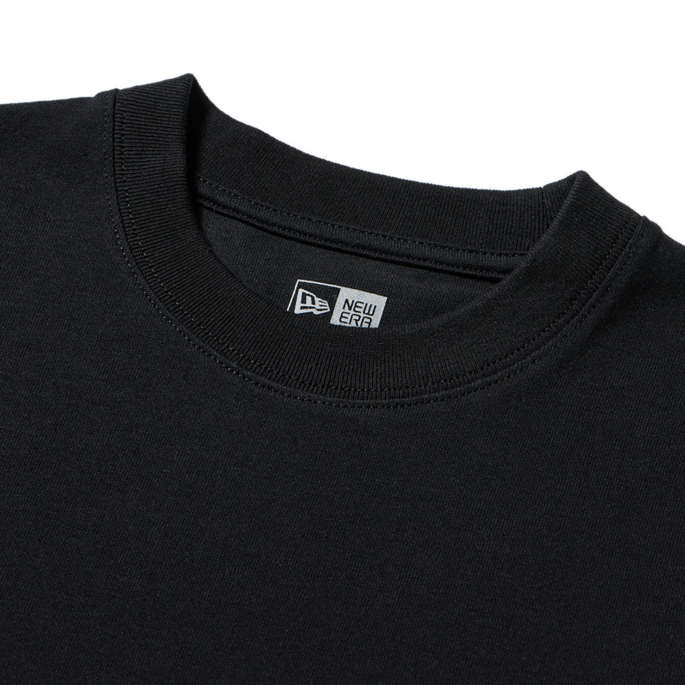 NEW ERA GRAFFITI BLACK OVERSIZED LONG SLEEVE T-SHIRT