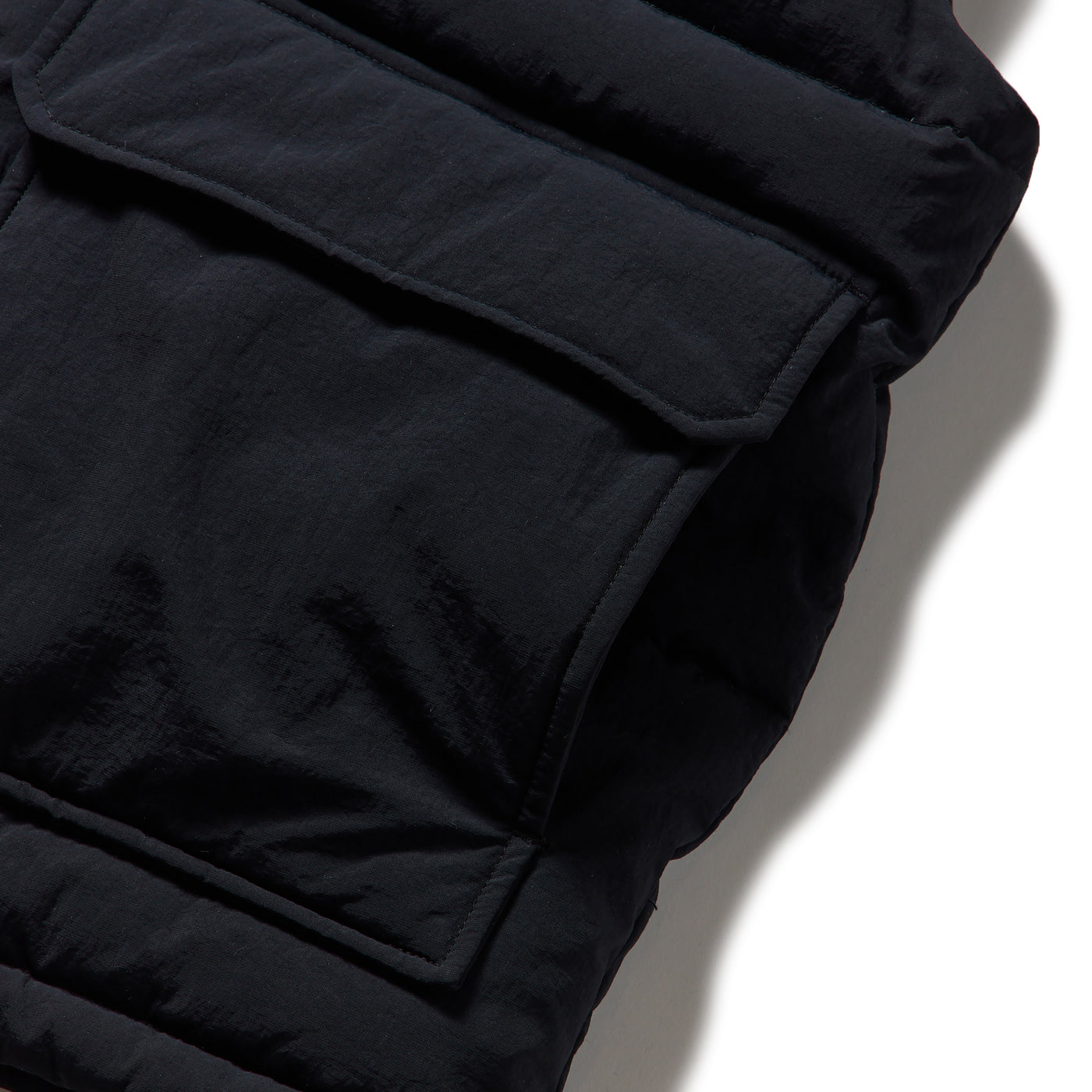 NEW ERA BLACK DRAWSTRING DOWN VEST