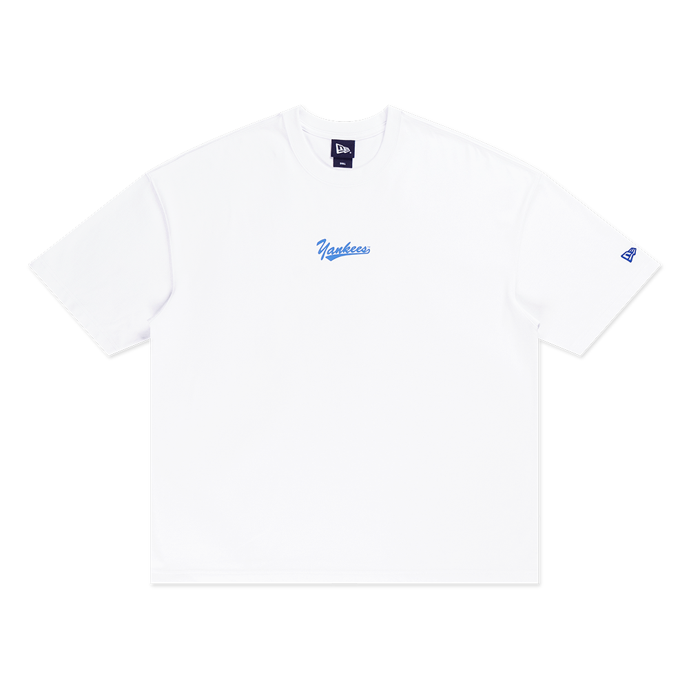 NEW YORK YANKEES GRAPHIC COOLERA™ WHITE OVERSIZED SHORT SLEEVE T-SHIRT