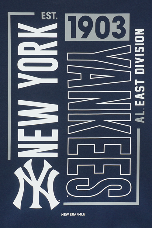 NEW YORK YANKEES GRAPHIC COOLERA™ BLUE OVERSIZED SHORT SLEEVE T-SHIRT