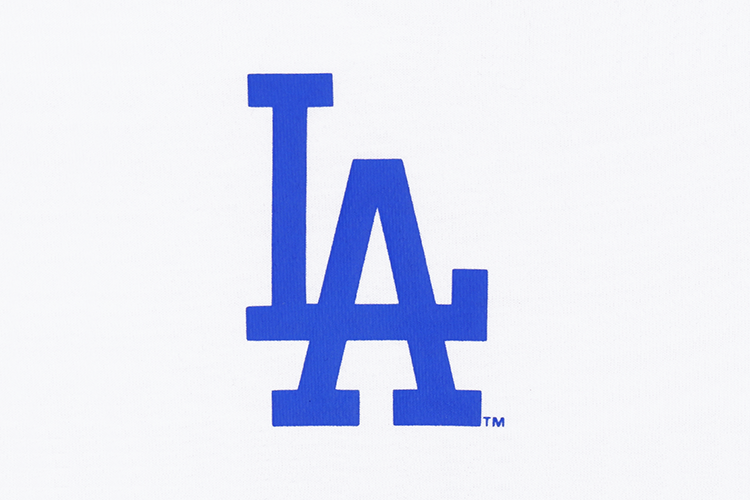 LOS ANGELES DODGERS GRAPHIC COOLERA™ WHITE OVERSIZED SHORT SLEEVE T-SHIRT