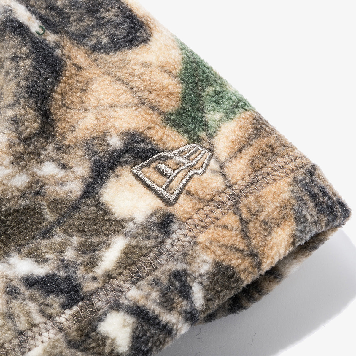 NEW ERA X THISISNEVERTHAT REAL TREE KHAKI BROWN REVERSIBLE FLEECE BEANIE