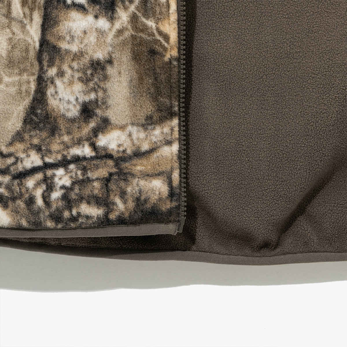 NEW ERA X THISISNEVERTHAT REAL TREE KHAKI BROWN REVERSIBLE FLEECE VEST