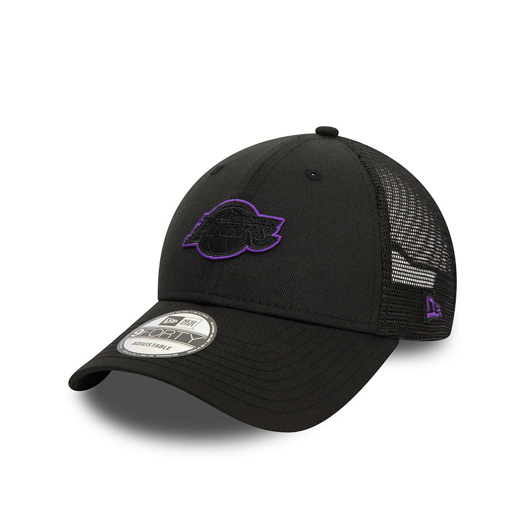 LOS ANGELES LAKERS BLACK 9FORTY TRUCKER CAP