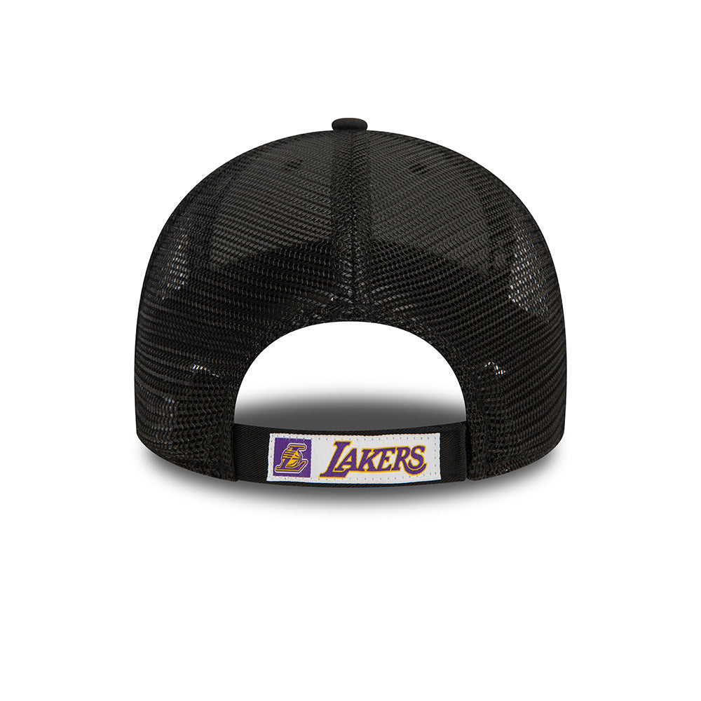 LOS ANGELES LAKERS BLACK 9FORTY TRUCKER CAP