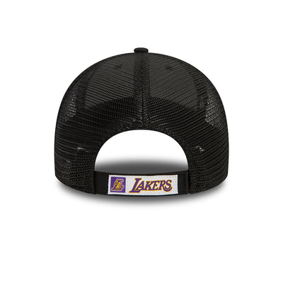 LOS ANGELES LAKERS BLACK 9FORTY TRUCKER CAP