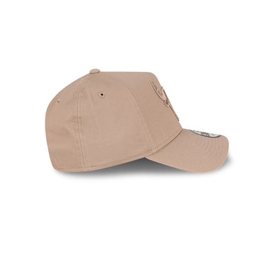 CHICAGO BULLS TONAL EMBOSS ASH BROWN 9FORTY AF CAP