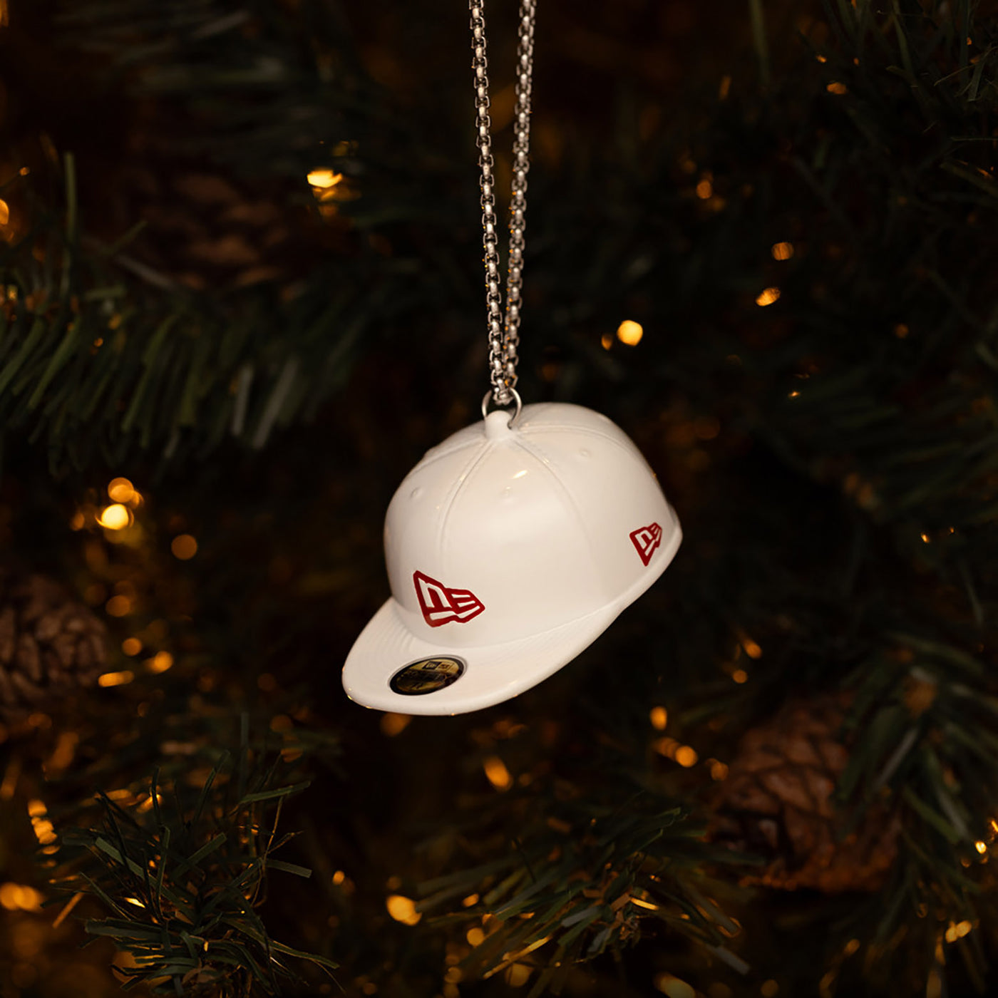 NEW ERA 2 PACK GOLD AND WHITE 59FIFTY® CAP ORNAMENT