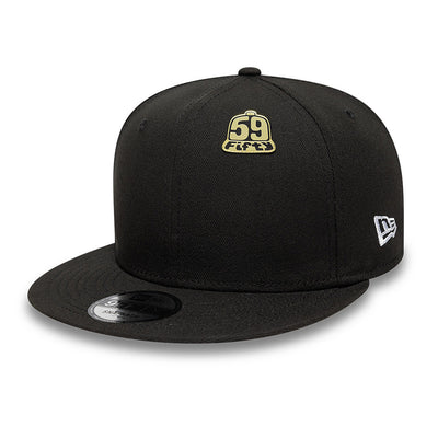 NEW ERA 59FIFTY® DAY 59FIFTY CAP BLACK AND GOLD PIN