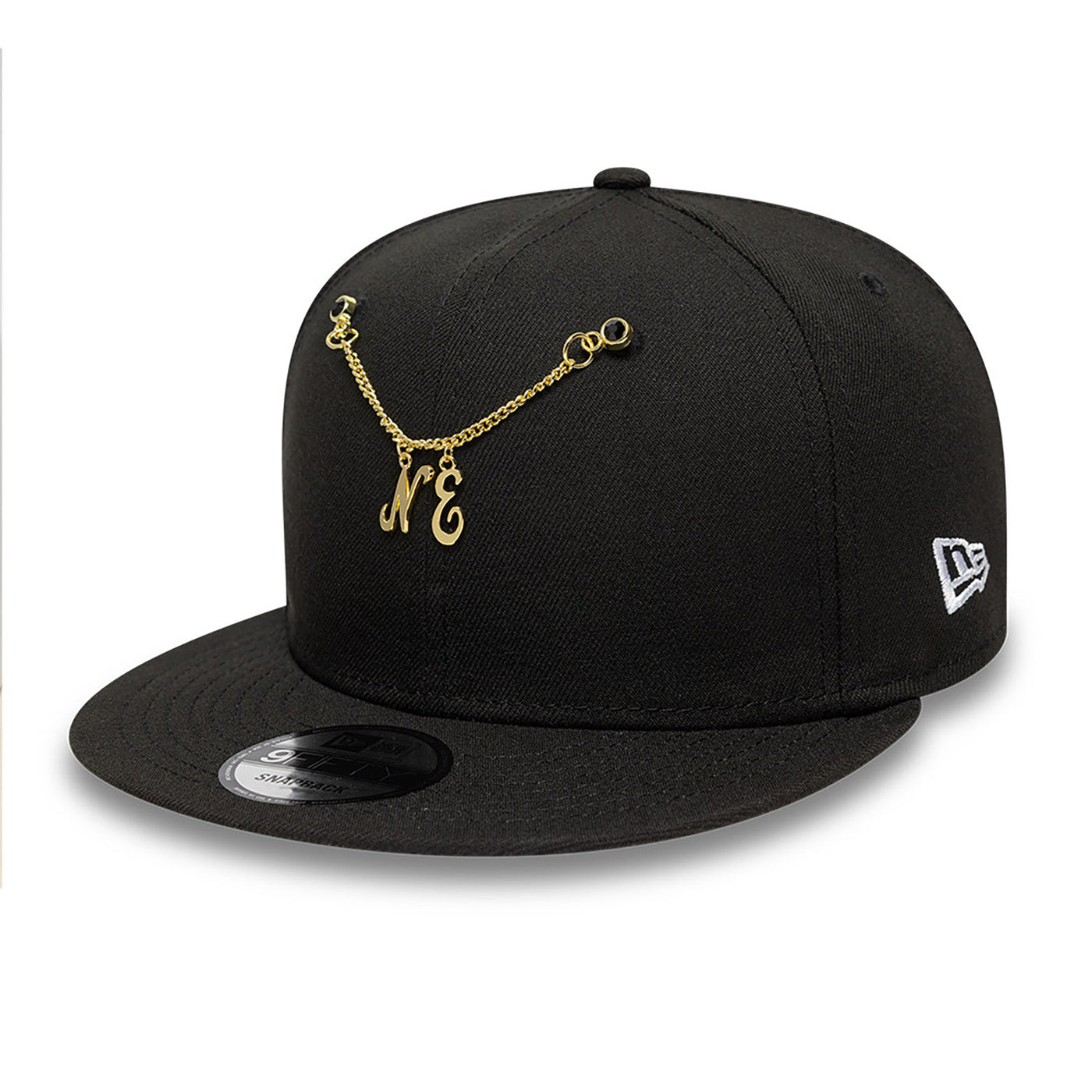 NEW ERA 59FIFTY® DAY NE CHAIN BLACK AND GOLD PIN