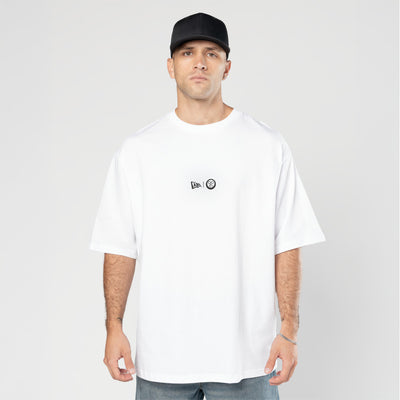 NEW ERA X NETFLIX SAKAMOTO DAYS WHITE OVERSIZED SHORT SLEEVE T-SHIRT