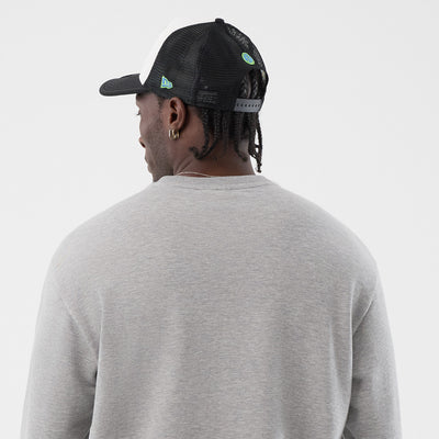 NEW ERA X NETFLIX SAKAMOTO DAYS WORDMARK GRAY SWEATSHIRT