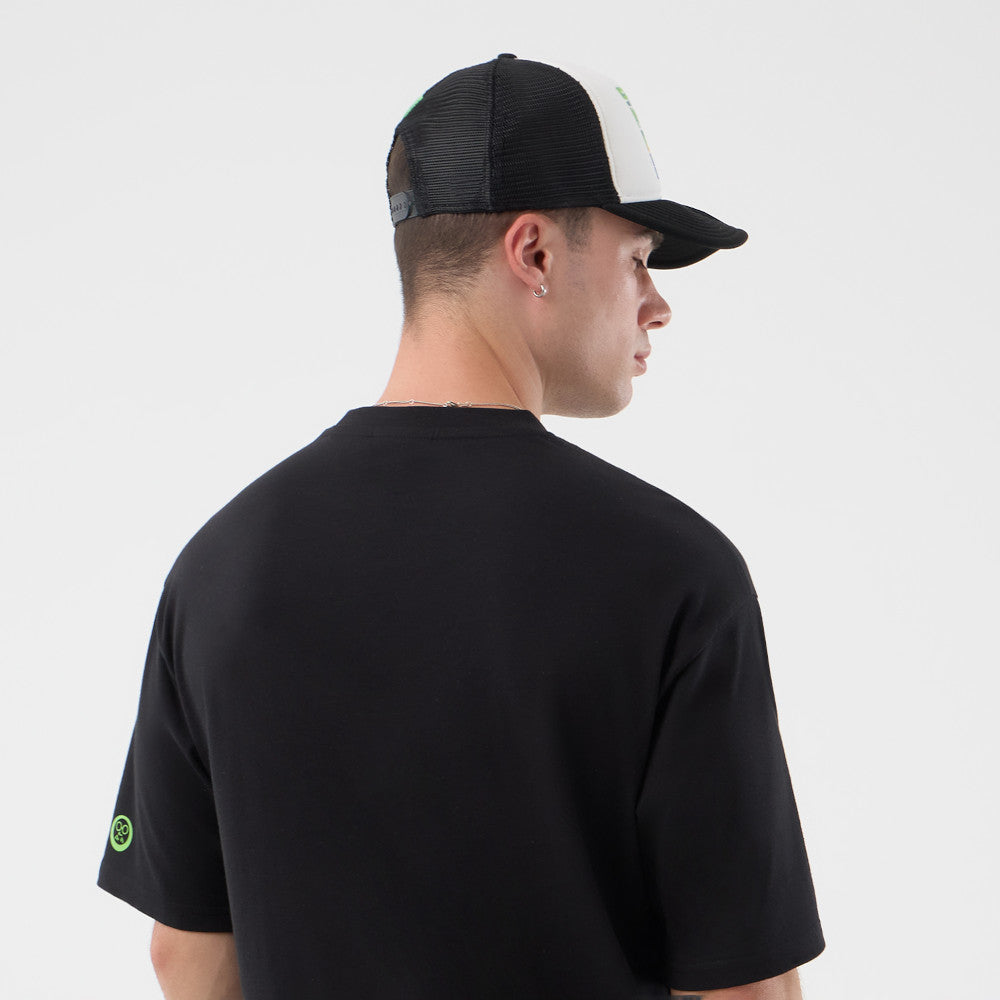 NEW ERA X NETFLIX SAKAMOTO DAYS WORDMARK BLACK OVERSIZED SHORT SLEEVE T-SHIRT