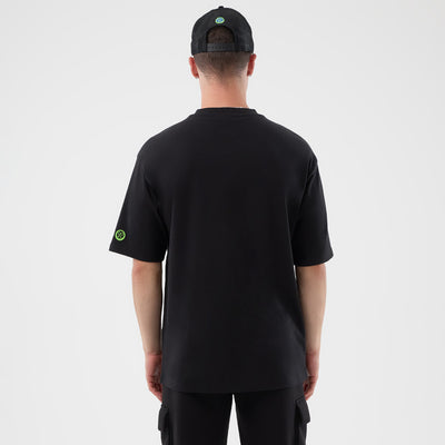 NEW ERA X NETFLIX SAKAMOTO DAYS WORDMARK BLACK OVERSIZED SHORT SLEEVE T-SHIRT