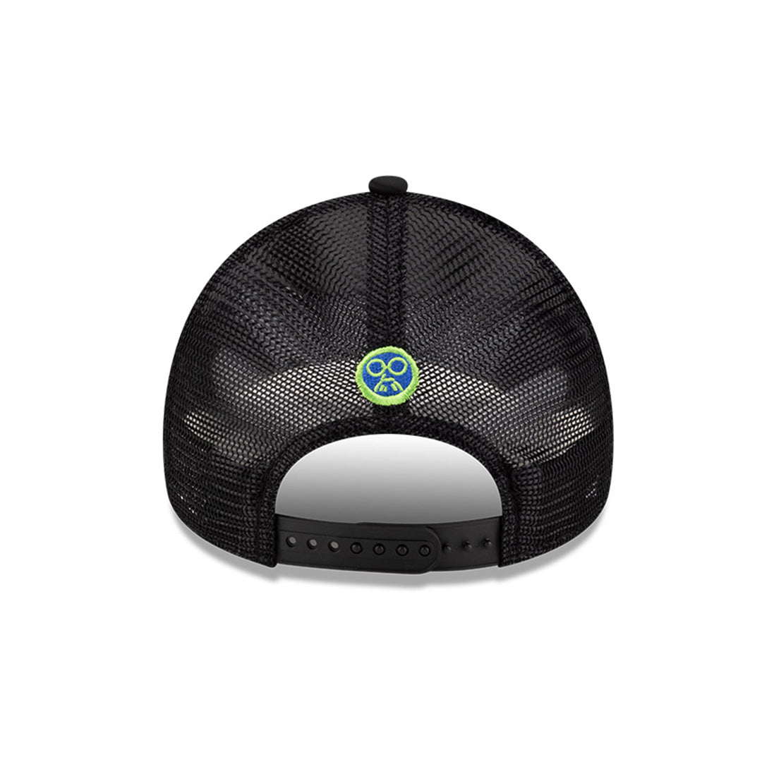 NEW ERA X NETFLIX SAKAMOTO DAYS 2-TONE BLACK VISOR WHITE 9FORTY AF TRUCKER CAP