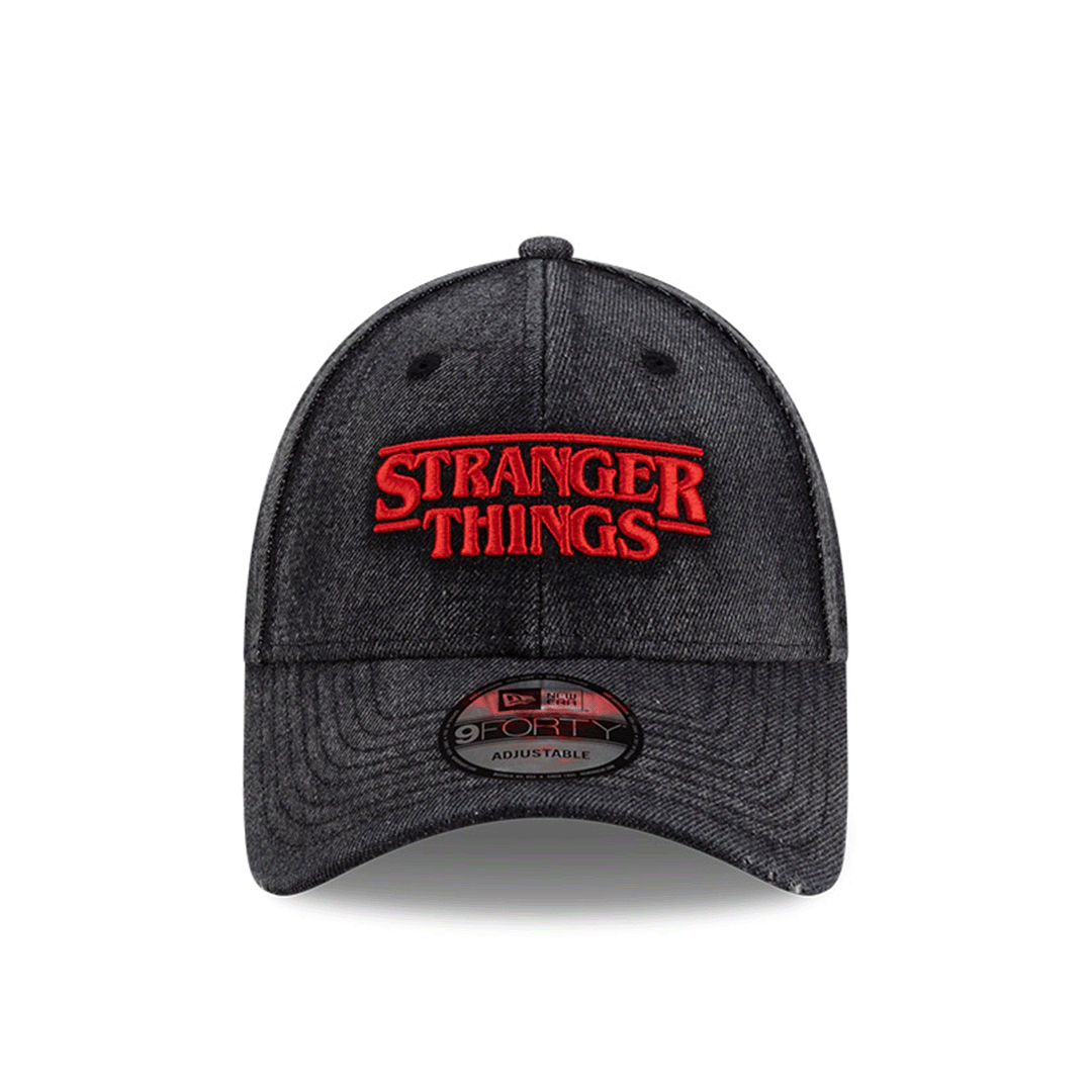 NEW ERA X NETFLIX STRANGER THINGS DISTRESSED BLACK DENIM 9FORTY CAP
