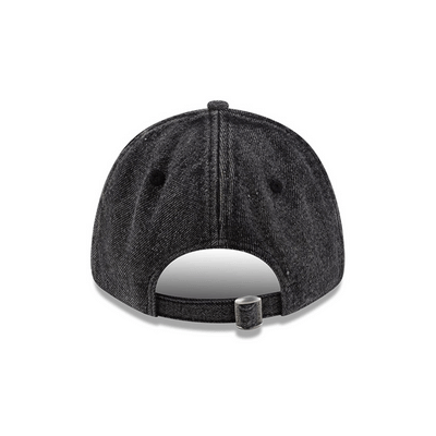 NEW ERA X NETFLIX STRANGER THINGS DISTRESSED BLACK DENIM 9FORTY CAP