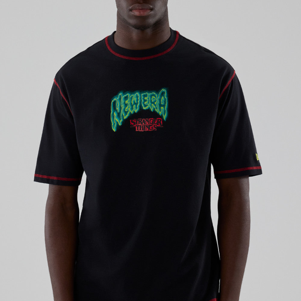 NEW ERA X NETFLIX STRANGER THINGS GRAPHIC BLACK OVERSIZED SHORT SLEEVE T-SHIRT