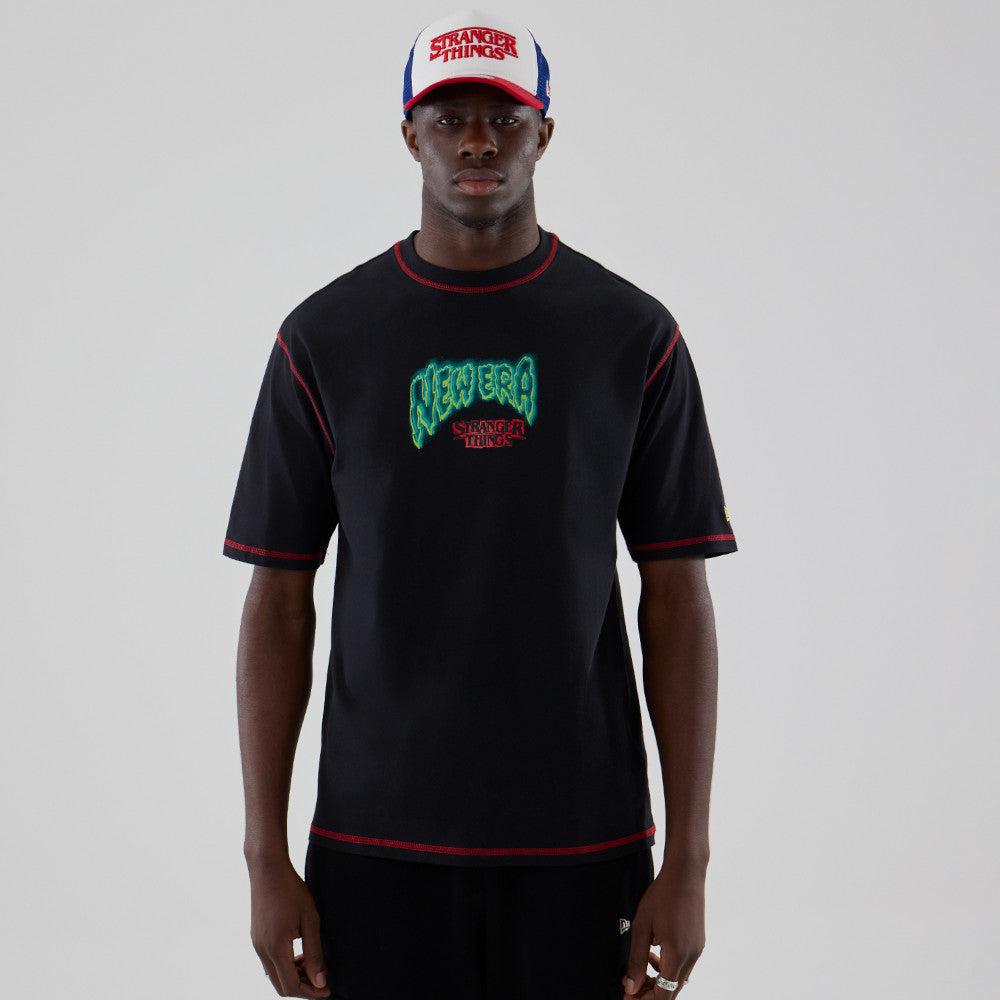 NEW ERA X NETFLIX STRANGER THINGS GRAPHIC BLACK OVERSIZED SHORT SLEEVE T-SHIRT