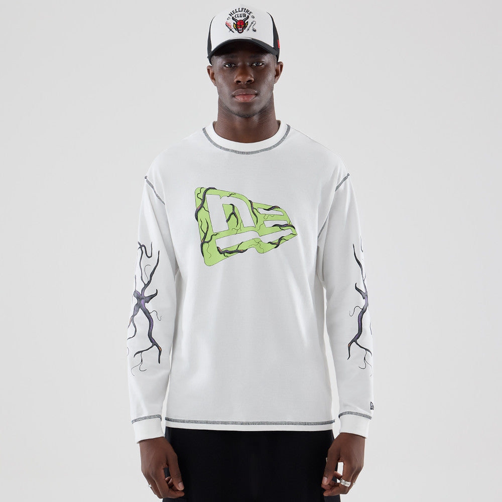 NEW ERA X NETFLIX STRANGER THINGS GRAPHIC WHITE OVERSIZED LONG SLEEVE T-SHIRT