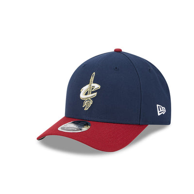 NBA CLASSIC EDITION 2025 CLEVELAND CAVALIERS 2-TONE RED VISOR DARK BLUE 9FORTY MC CAP