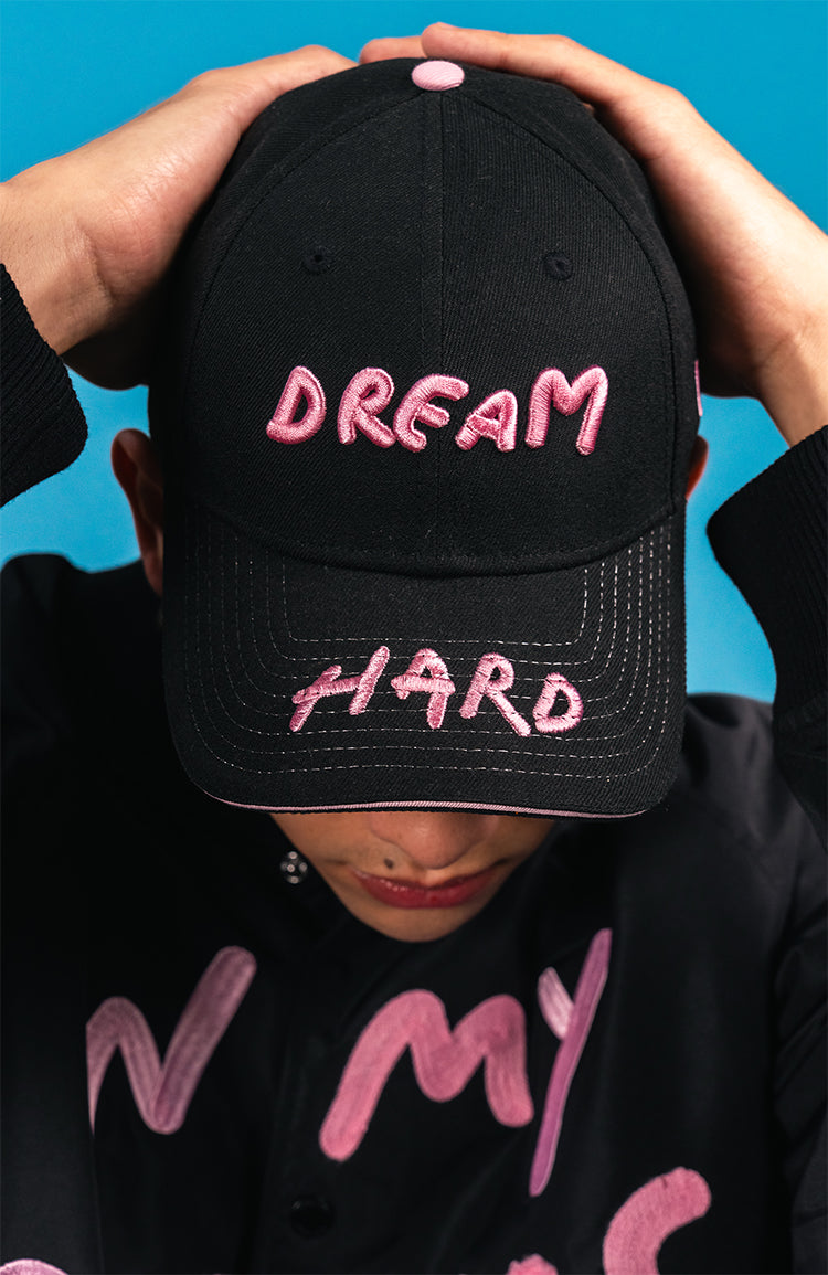 NEW ERA X RICARDO LUEVANOS DREAM HARD SCRIPT BLACK 9FORTY CAP