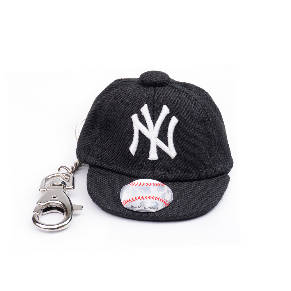 GDC NEW ERA×GDC Collabo Key Charm GDC NEW ERA×GDC Collabo Key Charm Pocket Hook Keychain for
