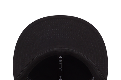 NEW YORK YANKEES MLB METAL BADGE BLACK 9FIFTY  CAP