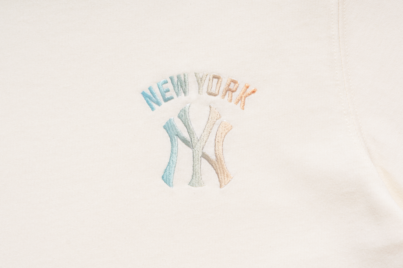 MLB WOMEN IVORY SHORT SLEEVE T-SHIRT