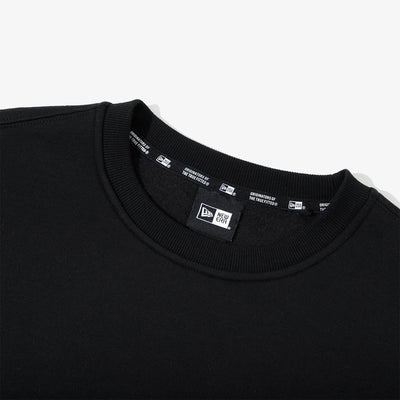 NEW ERA ESSENTIAL BLACK SWEATSHIRT