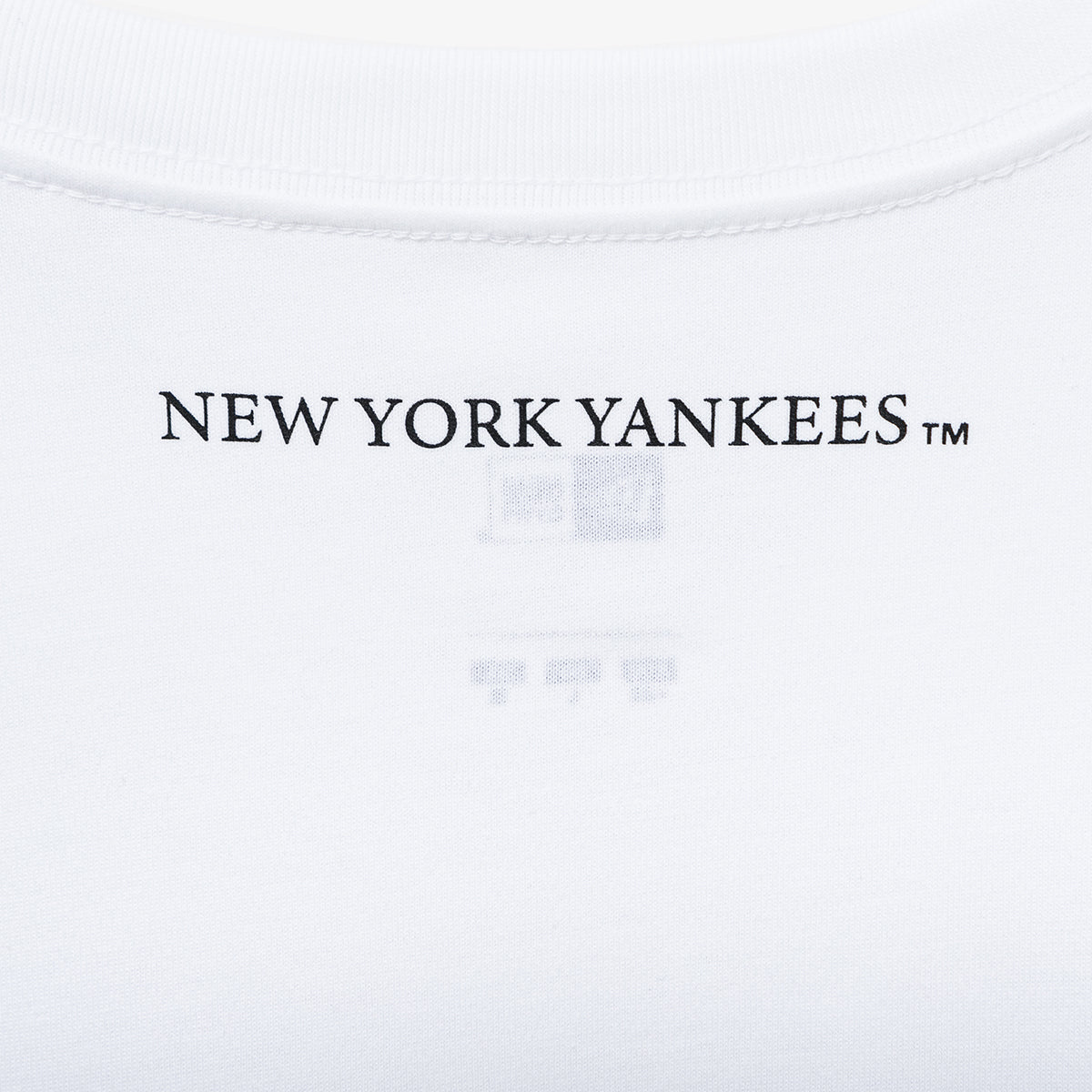 NEW YORK YANKEES MLB COOPERSTOWN HISTORY CAPS WHITE SHORT SLEEVE T-SHIRT