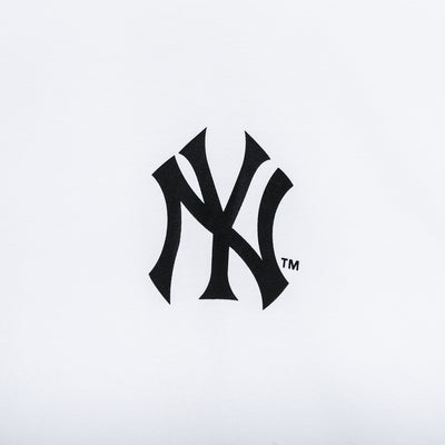 NEW YORK YANKEES MLB COOPERSTOWN HISTORY CAPS WHITE SHORT SLEEVE T-SHIRT