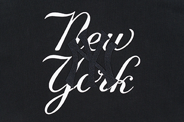 NEW YORK YANKEES OVERLAP BLACK HOODIE