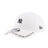 TOP VISOR WORDMARK OUTLINE NEW YORK YANKEES WHITE 9FORTY CAP