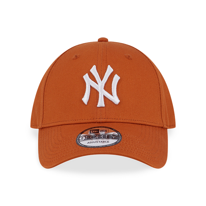 NEW YORK YANKEES LEAGUE ESSENTIAL BROWN 9FORTY CAP