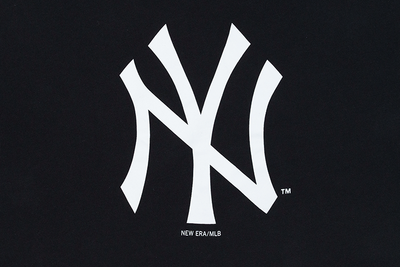 NEW YORK YANKEES ESSENTIAL BLACK LONG SLEEVE T-SHIRT