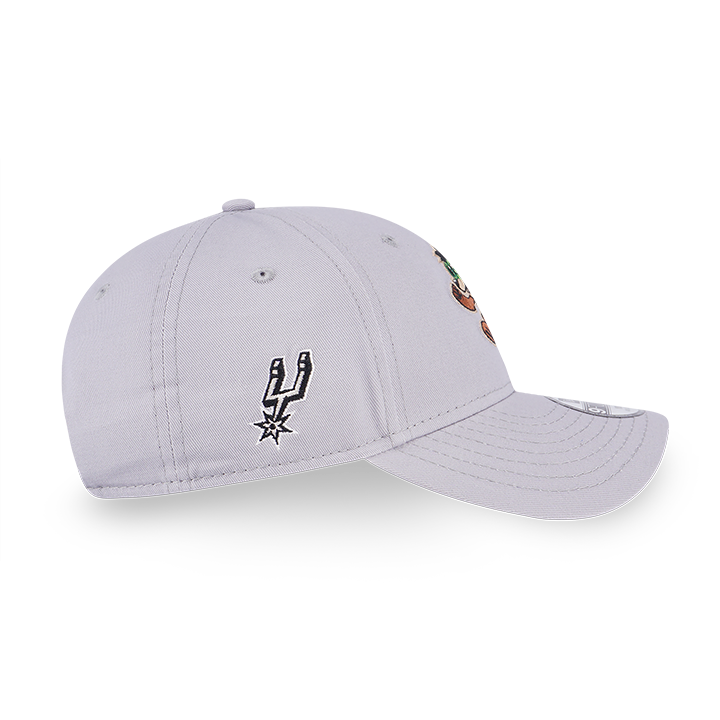 Grey spurs hat store
