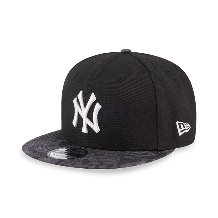 NEW YORK YANKEES PRYM1 CAMO® BLACK 9FIFTY CAP
