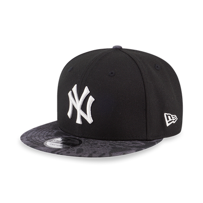 NEW YORK YANKEES PRYM1 CAMO® BLACK 9FIFTY CAP
