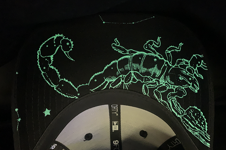 NEW ERA ZODIAC SCORPIO GLOW IN THE DARK BLACK 9FORTY CAP